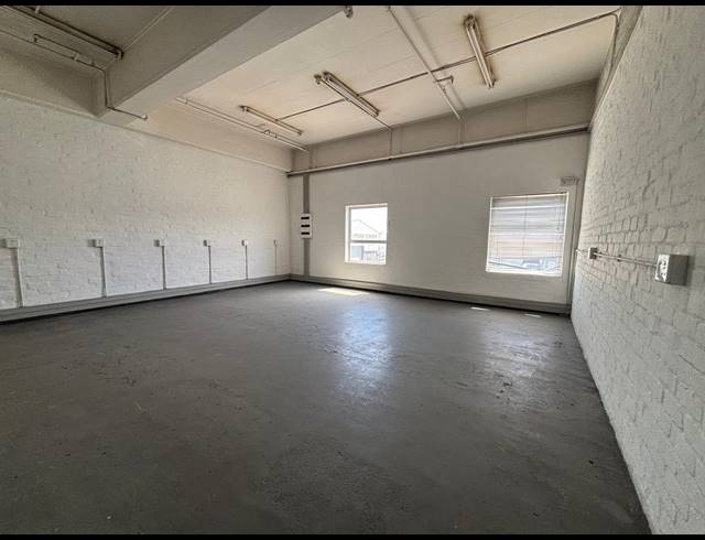 1,024M² OFFICE TO LET IN BELLVILLE SOUTH INDUSTRIA